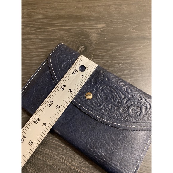 VTG Sandalwood Cowhide Brazil Tooled Navy Blue Leather Trifold Wallet-7x4‎ - Picture 8 of 9